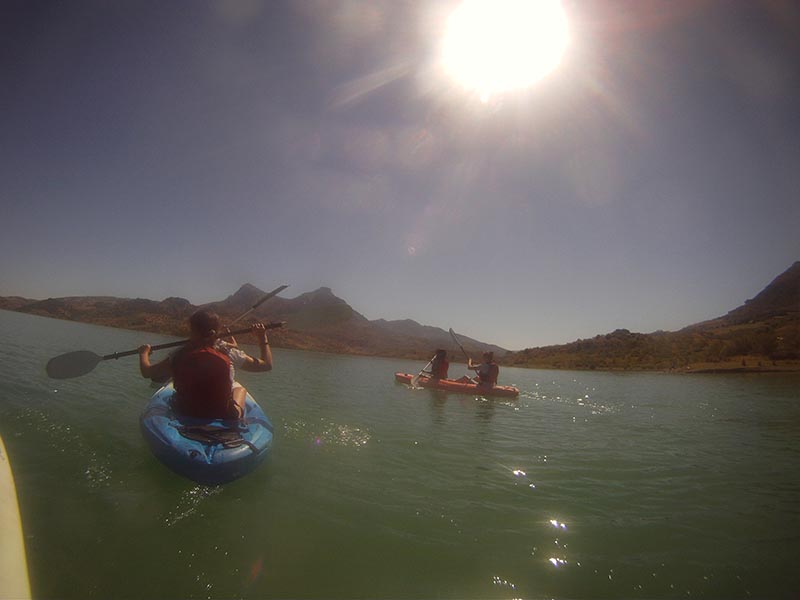kayaks en el pantano